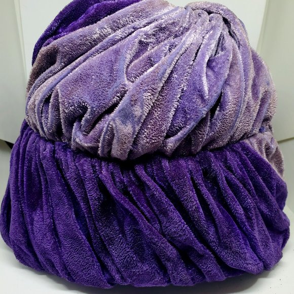 Vintage Best and Co Light and Dark Purple Crushed Velvet Cloche Flapper Hat main image 7